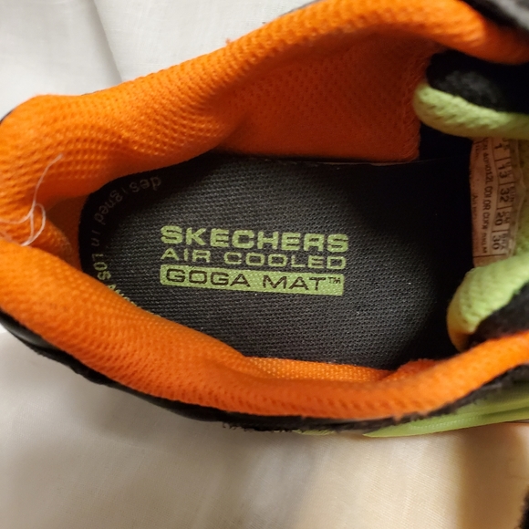 Boy's Skechers Go Run Sneakers Size 1 Neon Orange Lime Green with Black - Picture 3 of 5